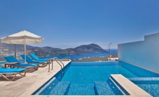 2 Bedroom Duplex Apartment With Private Swimming Pool