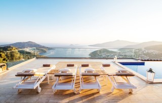 3 Bedroom Duplex Villa Has Magnificent Sea View