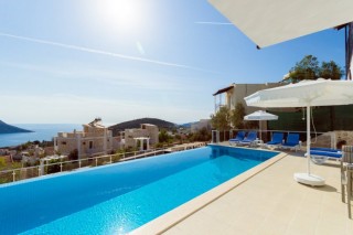 Beautiful 3 bedroom duplex villa with private pool