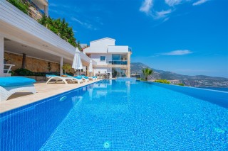 6 Bedroom Luxury Villa For Rent in Kalkan