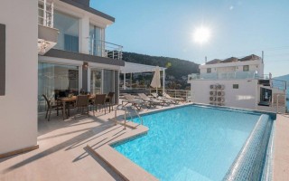 4 bedroom villa located near sea side of Kalkan