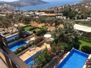 Kalkan da Özel Havuzlu Günlük Kiralık Tatil Villası
