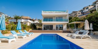 Luxury villa with sea view for rent in Kalkan center