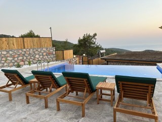 Sea View Villa With Private Pool In The Nature